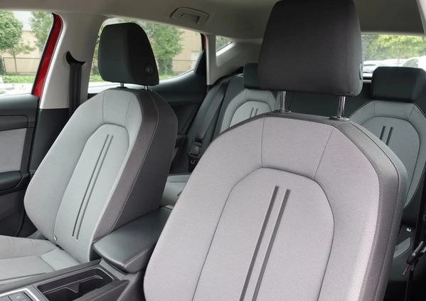 Seat Leon cena 69900 przebieg: 21200, rok produkcji 2021 z Przedecz małe 466